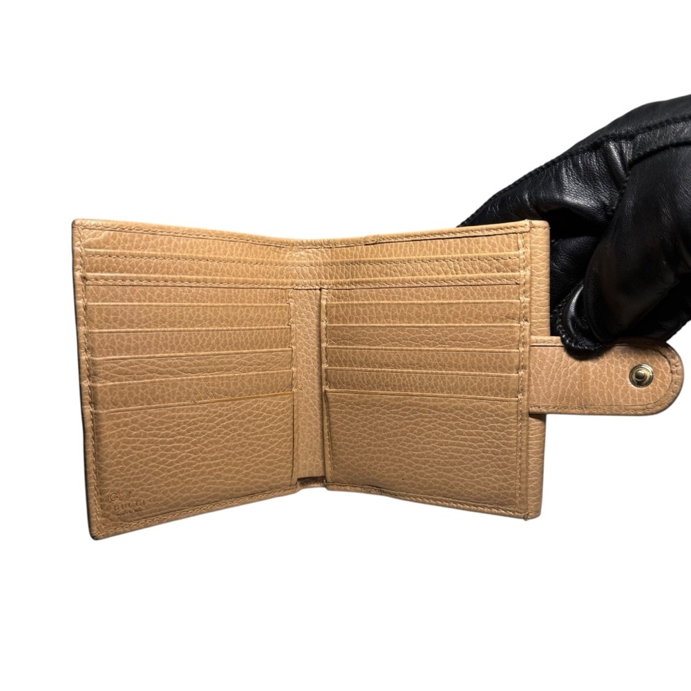 Gucci GG Interlocking Leather Beige Bi-Fold Compact Wallet. - Picture 8 of 16
